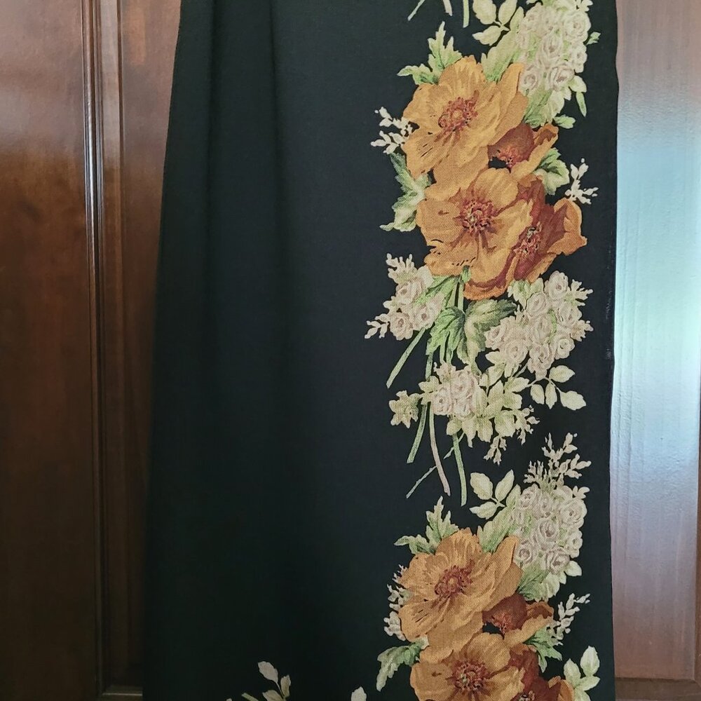 Dana Buchman long brown skirt with floral detail size 2 silk/wool blend